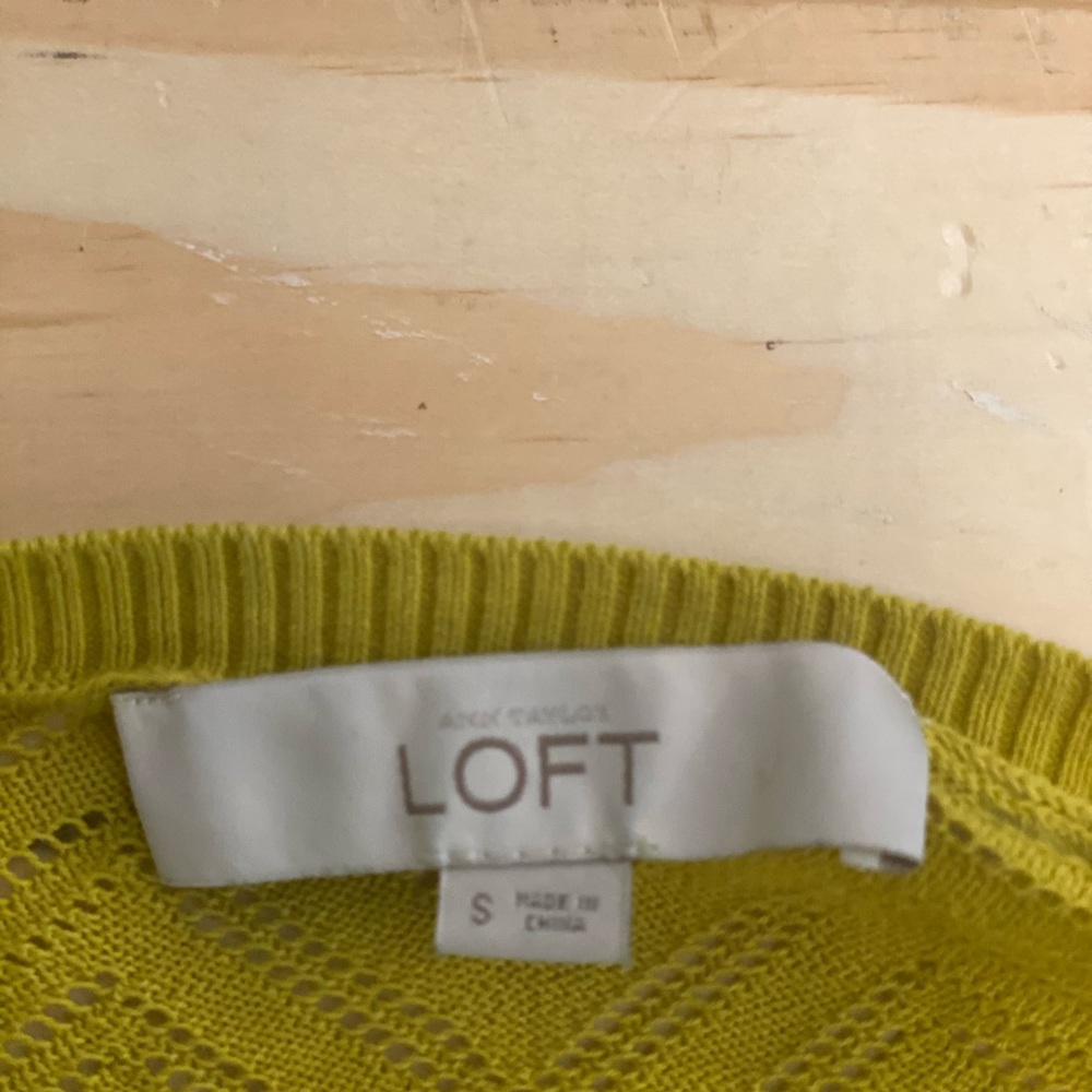 LOFT Springtime Sweater - Picture 2 of 9